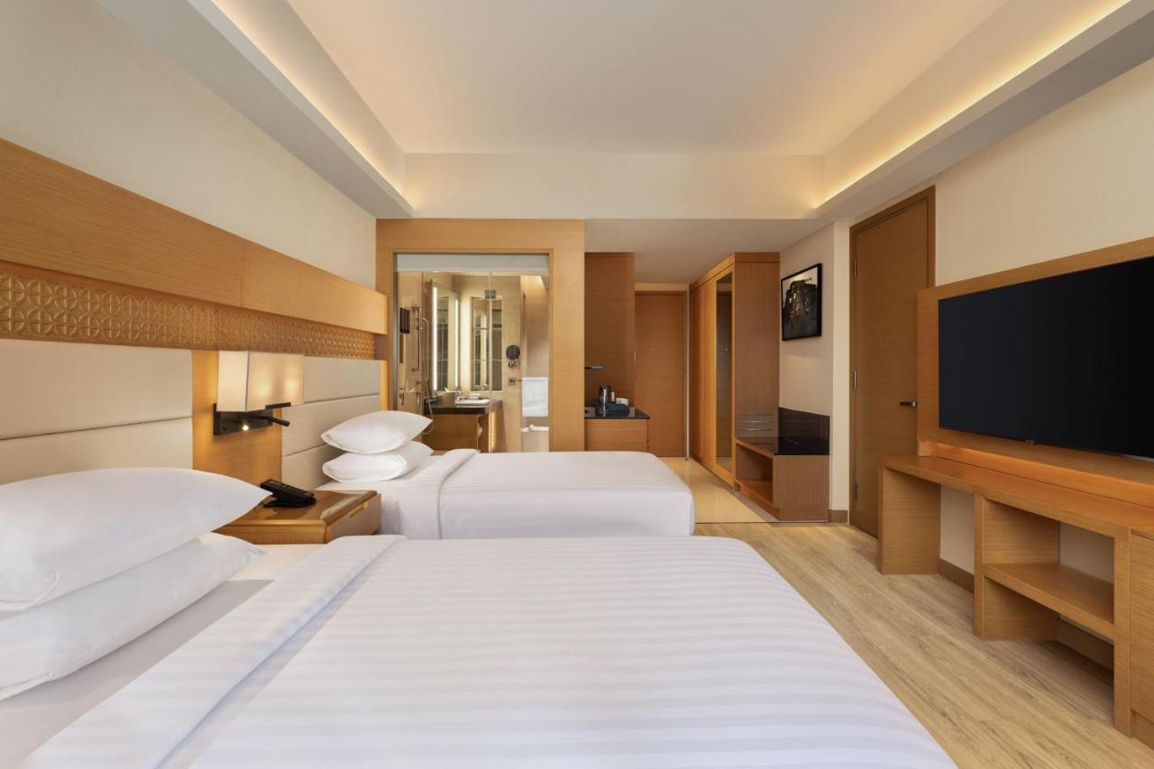 Courtyard By Marriott Shillong Exterior foto