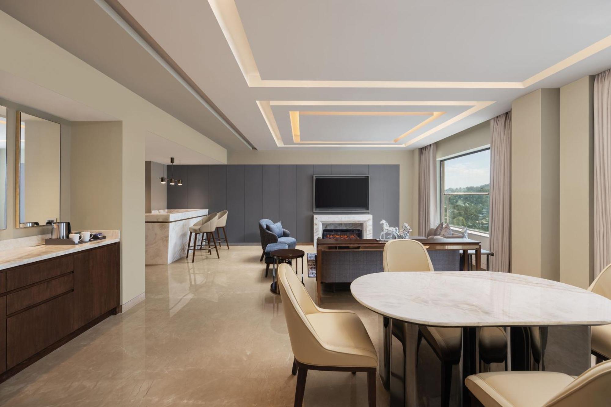 Courtyard By Marriott Shillong Exterior foto
